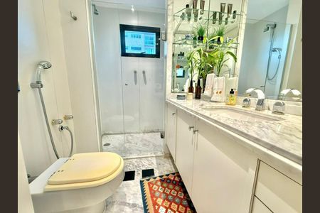 Apartamento à venda com 3 quartos, 214m² em Liberdade, São Paulo
