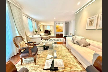 Apartamento à venda com 214m², 3 quartos e 3 vagas