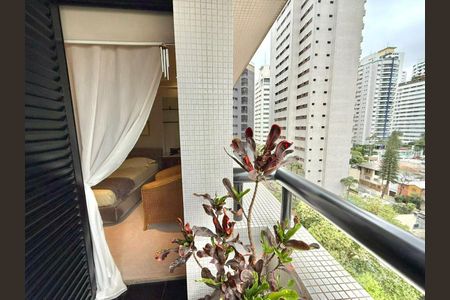 Apartamento à venda com 214m², 3 quartos e 3 vagas
