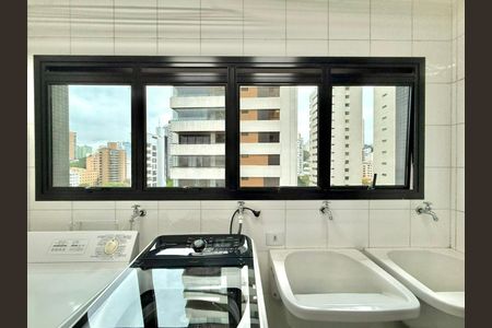 Apartamento à venda com 214m², 3 quartos e 3 vagas