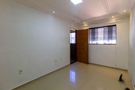 Apartamento à venda com 60m², 2 quartos e 1 vaga Apartamento à venda com 60m², 2 quartos e 1 vagaSala