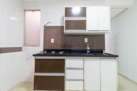 Apartamento à venda com 60m², 2 quartos e 1 vaga Apartamento à venda com 60m², 2 quartos e 1 vagaCozinha e Área de Serviço
