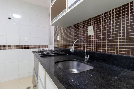 Apartamento à venda com 60m², 2 quartos e 1 vaga Apartamento à venda com 60m², 2 quartos e 1 vagaCozinha e Área de Serviço