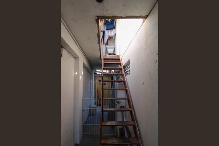 Casa para alugar com 20m², 1 quarto e sem vaga Casa para alugar com 20m², 1 quarto e sem vagaEntrada