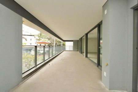 Apartamento à venda com 274m², 4 quartos e 4 vagas