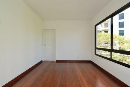 Apartamento à venda com 193m², 4 quartos e 3 vagas