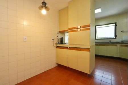 Apartamento à venda com 193m², 4 quartos e 3 vagas