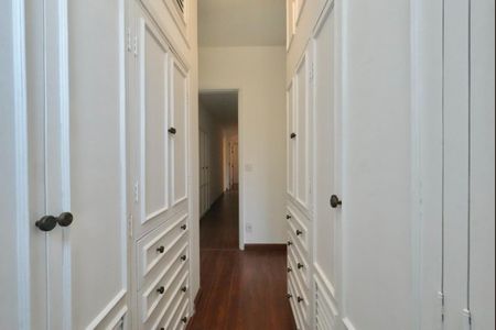 Apartamento à venda com 193m², 4 quartos e 3 vagas