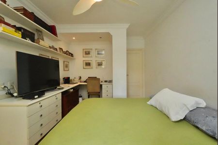 Apartamento à venda com 4 quartos, 222m² em Jardim Europa, São Paulo