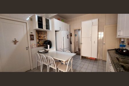 Apartamento à venda com 182m², 3 quartos e 2 vagas