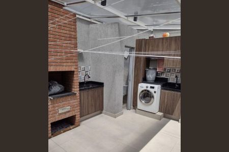 Casa à venda com 3 quartos, 97m² em Vila Anastácio, São Paulo