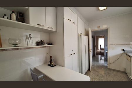 Apartamento à venda com 171m², 3 quartos e 3 vagas