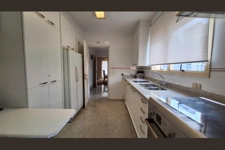 Apartamento à venda com 171m², 3 quartos e 3 vagas