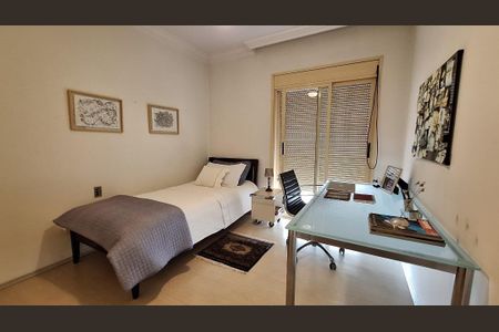 Apartamento à venda com 171m², 3 quartos e 3 vagas