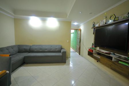 Casa à venda com 125m², 2 quartos e 2 vagasSala