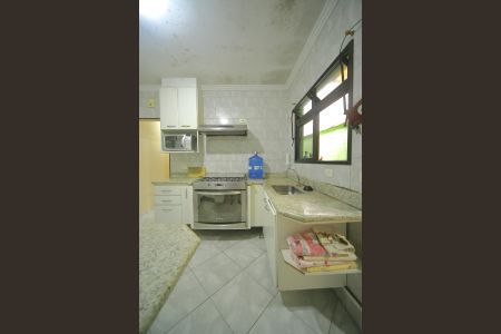 Casa à venda com 125m², 2 quartos e 2 vagasCozinha 