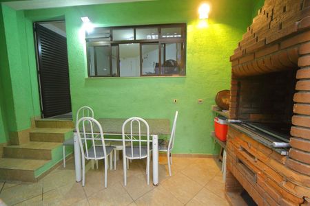 Casa à venda com 125m², 2 quartos e 2 vagasÁrea gourmet 
