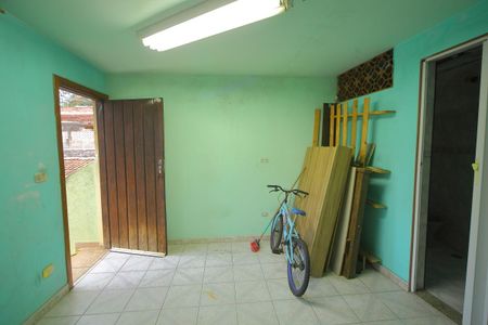 Casa à venda com 125m², 2 quartos e 2 vagasQuarto de Serviço