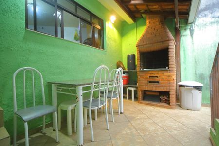 Casa à venda com 125m², 2 quartos e 2 vagasÁrea gourmet 
