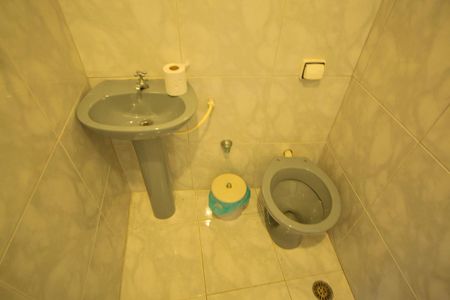 Casa à venda com 125m², 2 quartos e 2 vagasBanheiro de serviço 