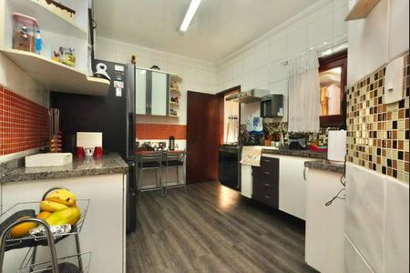 Casa de condomínio à venda com 130m², 3 quartos e 2 vagas