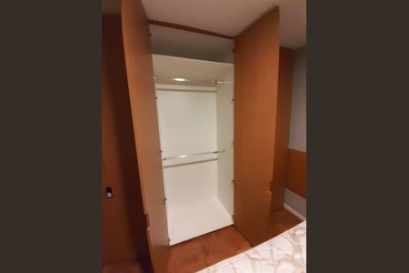 Apartamento à venda com 44m², 1 quarto e 1 vaga