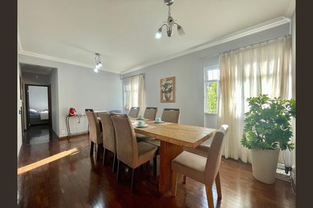 Apartamento à venda com 137m², 4 quartos e 1 vaga
