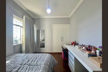 Apartamento à venda com 137m², 4 quartos e 1 vaga