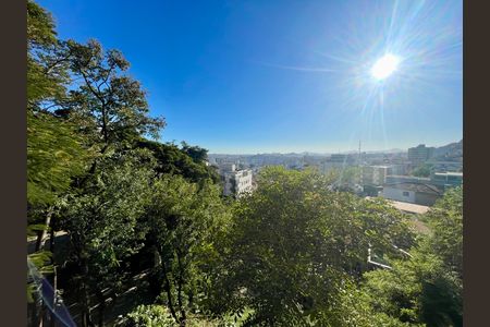 Apartamento à venda com 137m², 4 quartos e 1 vaga