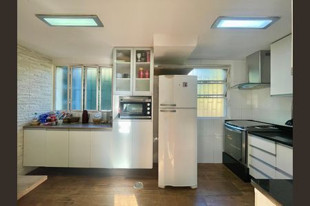 Apartamento à venda com 137m², 4 quartos e 1 vaga