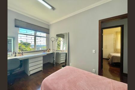Apartamento à venda com 137m², 4 quartos e 1 vaga