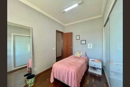 Apartamento à venda com 137m², 4 quartos e 1 vaga