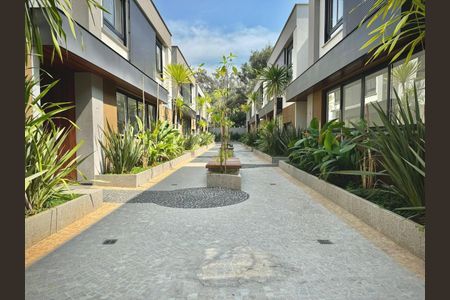 Casa de Condomínio à venda com 4 quartos, 307m² em Santo Amaro, São Paulo