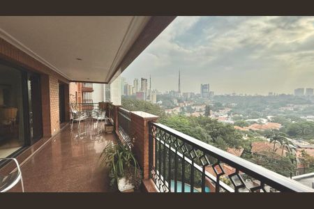 Apartamento à venda com 330m², 3 quartos e 4 vagas