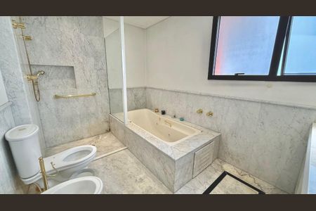 Apartamento à venda com 330m², 3 quartos e 4 vagas