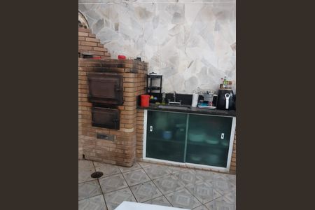 Casa à venda com 170m², 3 quartos e 4 vagas Casa à venda com 170m², 3 quartos e 4 vagasÁrea de Lazer
