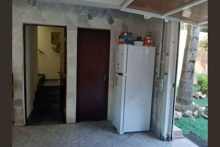 Área Externa de casa à venda com 3 quartos, 170m² em Horto Florestal, São Paulo