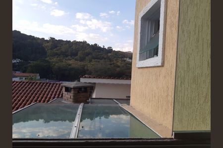 Casa à venda com 170m², 3 quartos e 4 vagas Casa à venda com 170m², 3 quartos e 4 vagasVista