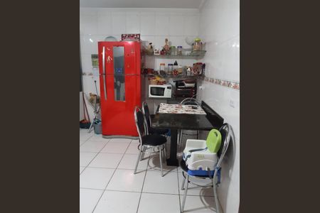 Casa à venda com 170m², 3 quartos e 4 vagas Casa à venda com 170m², 3 quartos e 4 vagasCozinha