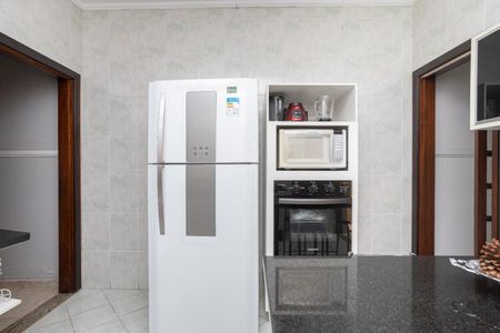 Casa à venda com 138m², 4 quartos e 2 vagas