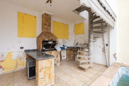 Casa à venda com 138m², 4 quartos e 2 vagas