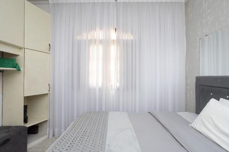 Casa à venda com 138m², 4 quartos e 2 vagas