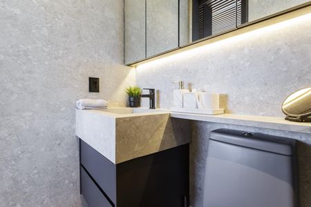Studio à venda com 42m², 1 quarto e 1 vaga Studio à venda com 42m², 1 quarto e 1 vagaBanheiro