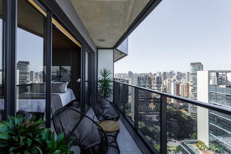 Varanda de kitnet/studio à venda com 1 quarto, 42m² em Vila Olímpia, São Paulo