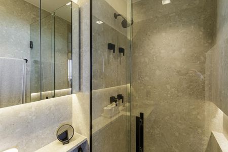 Studio à venda com 42m², 1 quarto e 1 vaga Studio à venda com 42m², 1 quarto e 1 vagaBanheiro