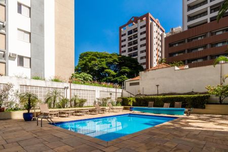 Apartamento à venda com 238m², 3 quartos e 2 vagas