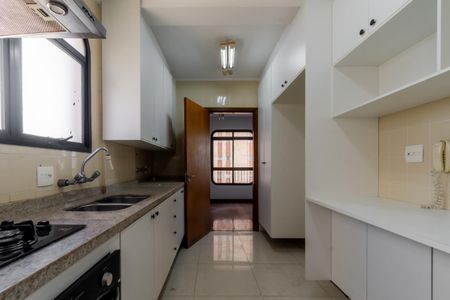 Apartamento à venda com 238m², 3 quartos e 2 vagas