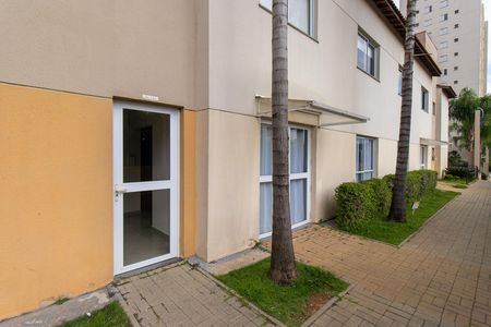 Apartamento para alugar com 48m², 2 quartos e 1 vaga Apartamento para alugar com 48m², 2 quartos e 1 vagaÁrea comum - Salão de festas