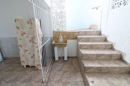 Área de Serviço de casa para alugar com 2 quartos, 196m² em Vila Yolanda, Osasco