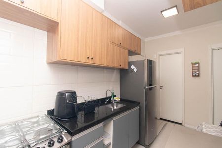 Apartamento para alugar com 38m², 2 quartos e sem vaga Apartamento para alugar com 38m², 2 quartos e sem vagaCozinha e Área de Serviço